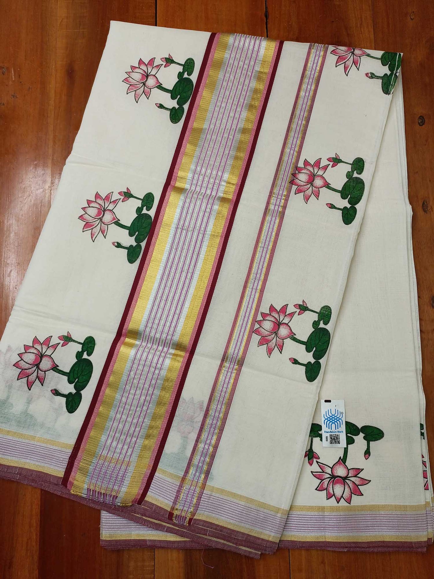Kerala Kasavu Saree for Women