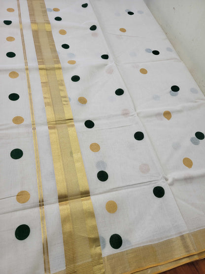 Kerala Kasavu Saree for Women