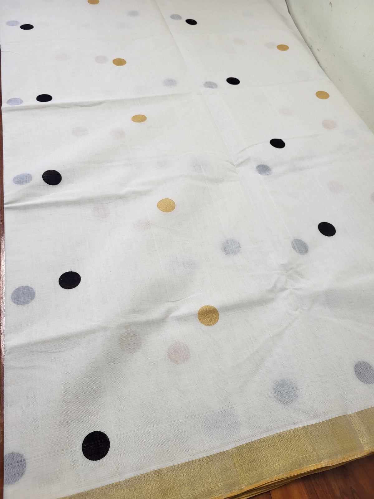 Kerala Kasavu Saree for Women