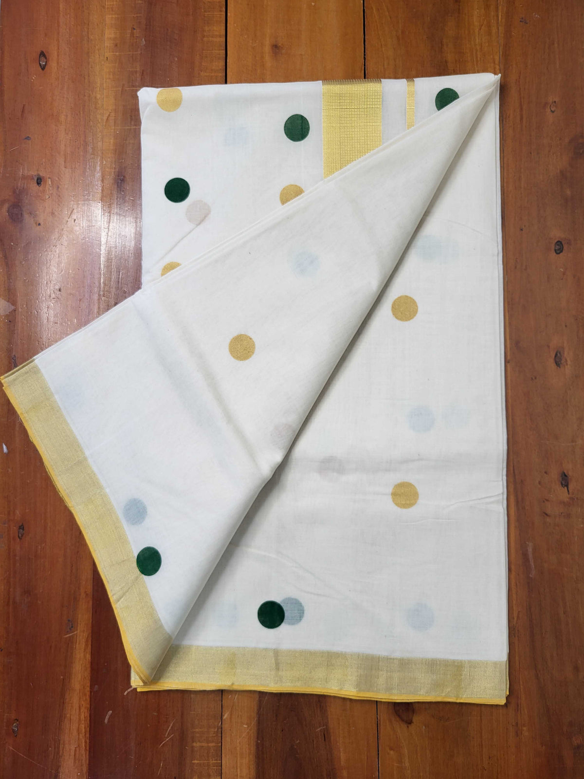 Kerala Kasavu Saree for Women