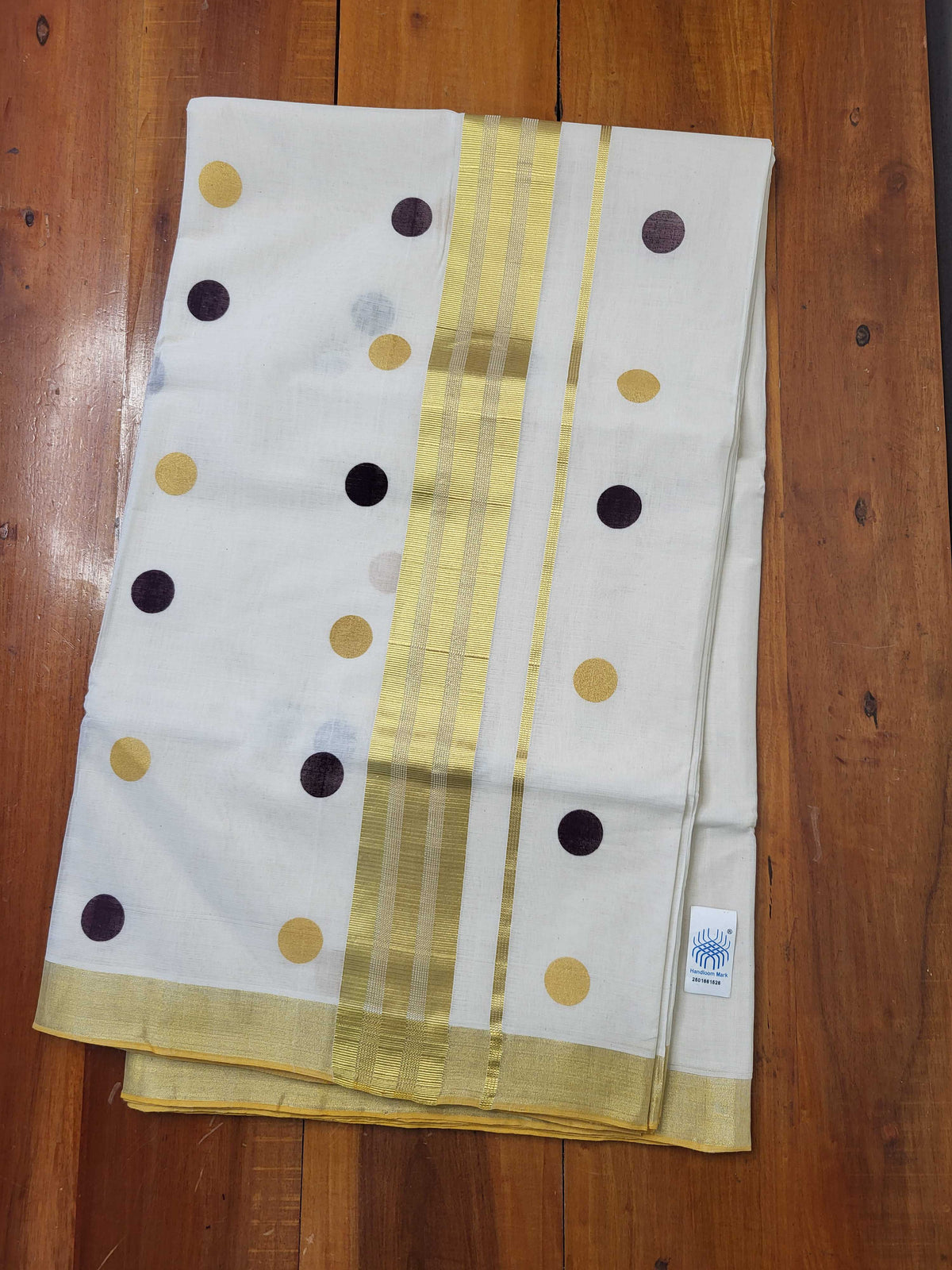 Kerala Kasavu Saree for Women