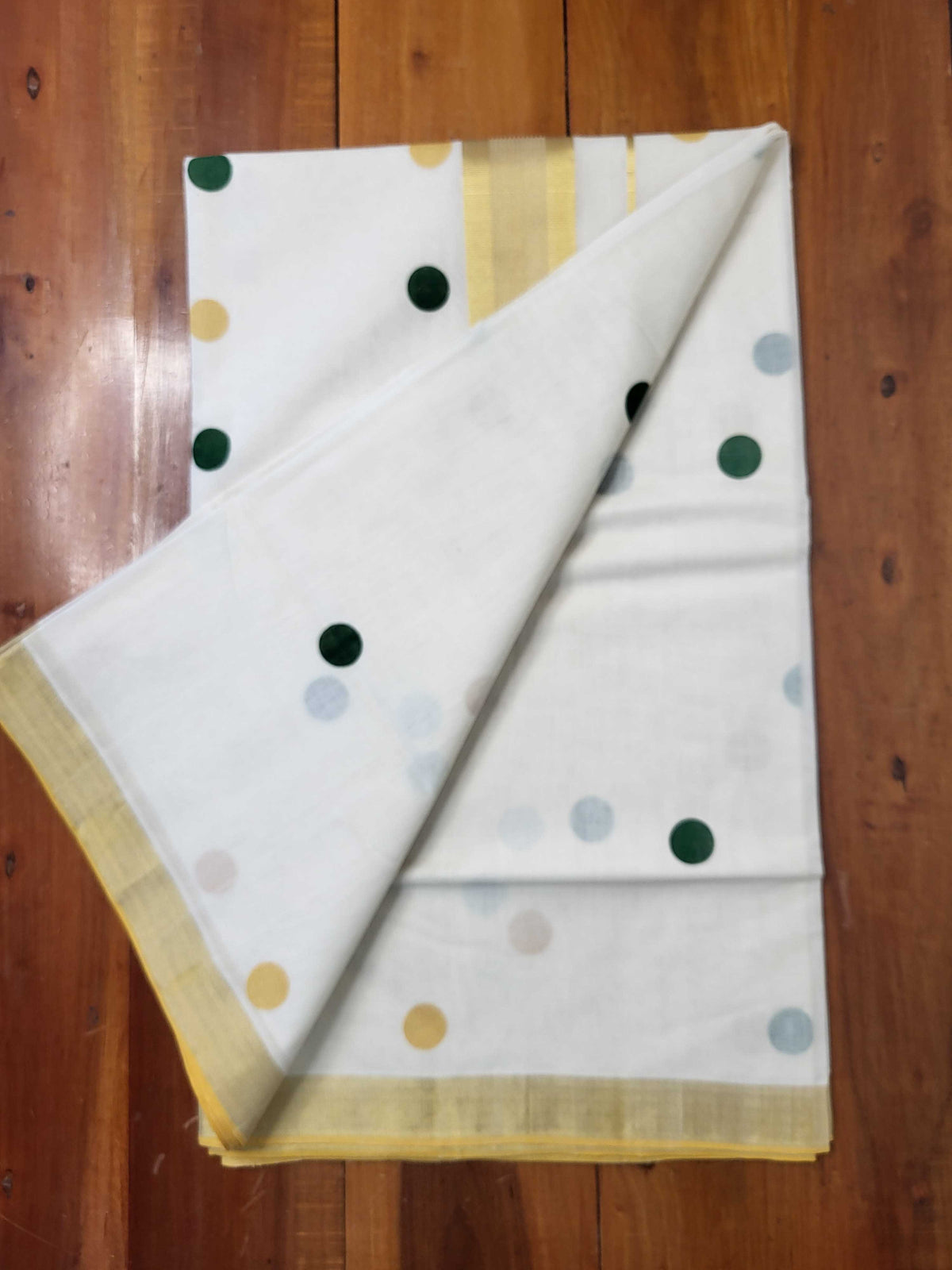 Kerala Kasavu Saree for Women