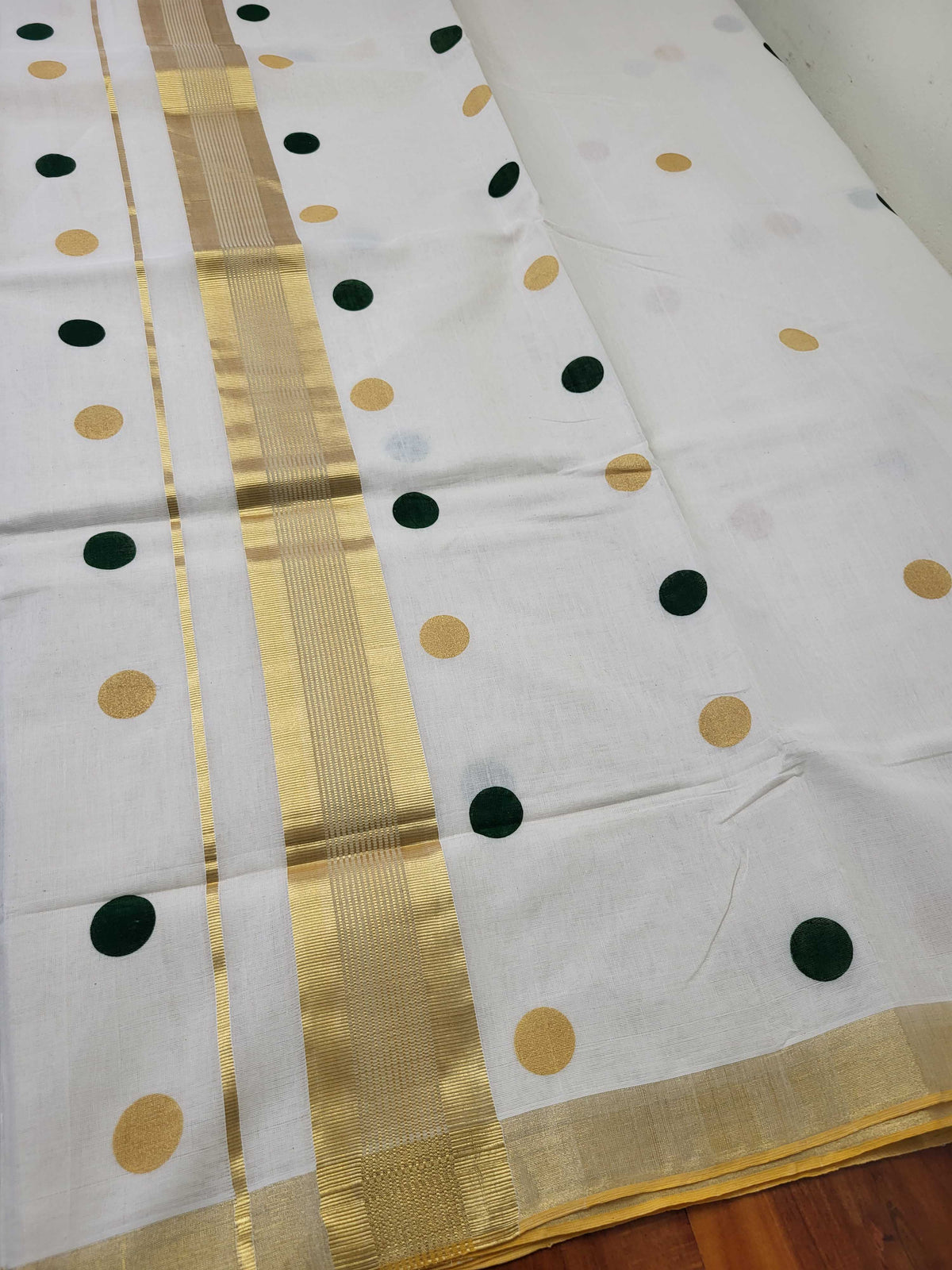 Kerala Kasavu Saree for Women