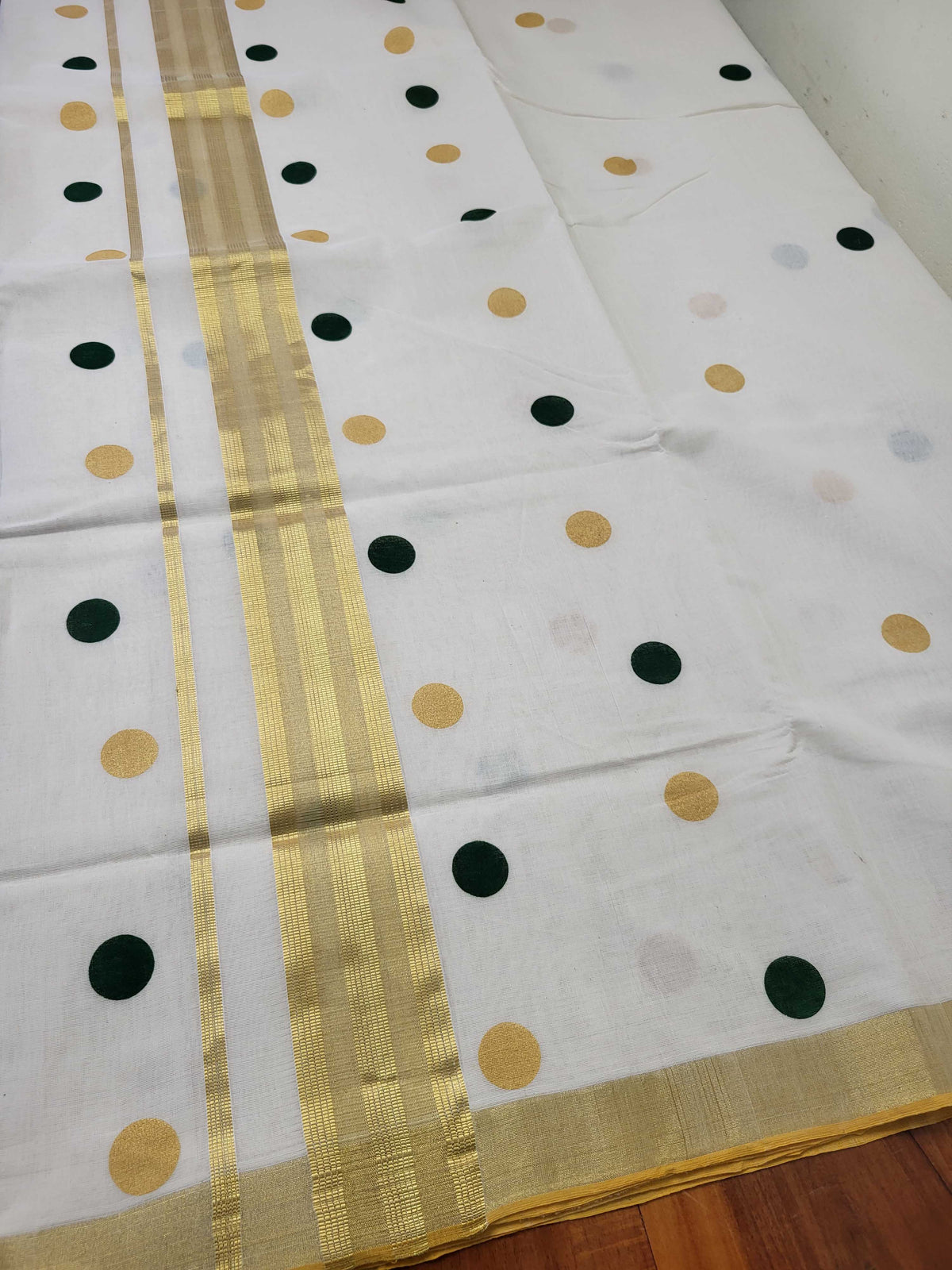 Kerala Kasavu Saree for Women