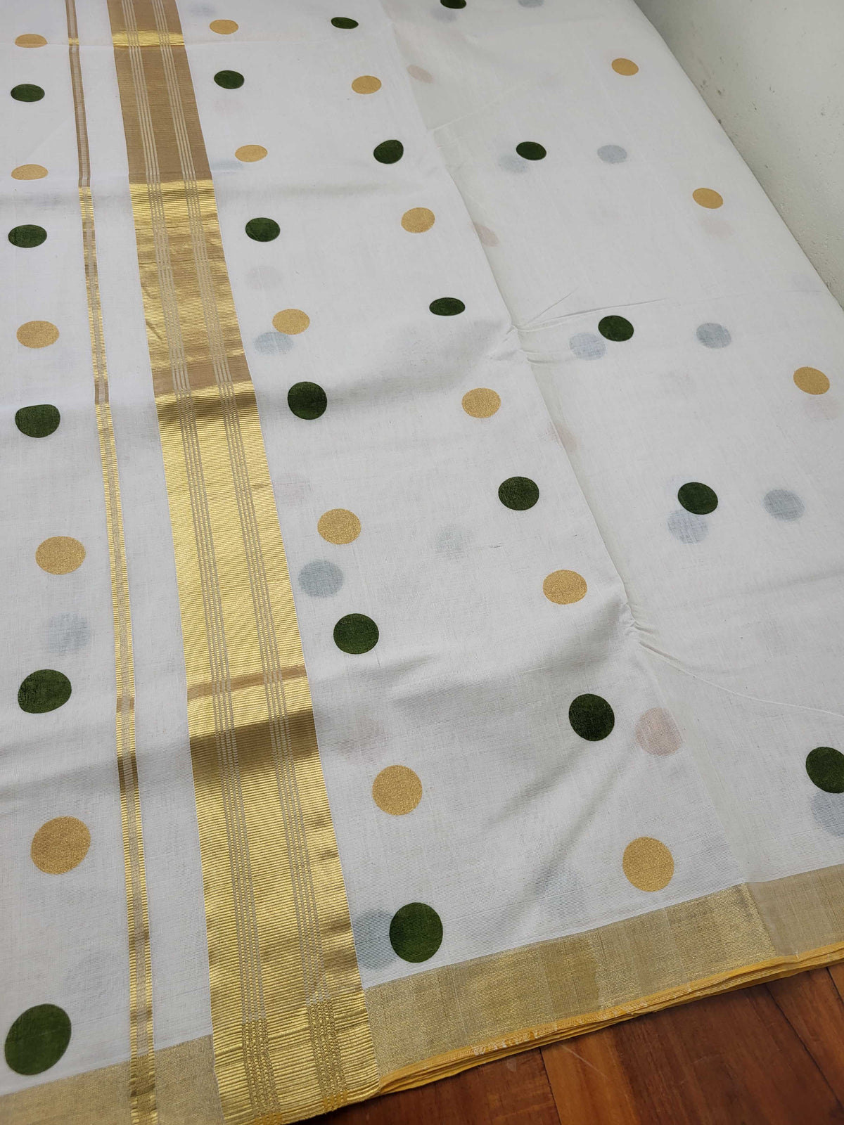 Kerala Kasavu Saree for Women