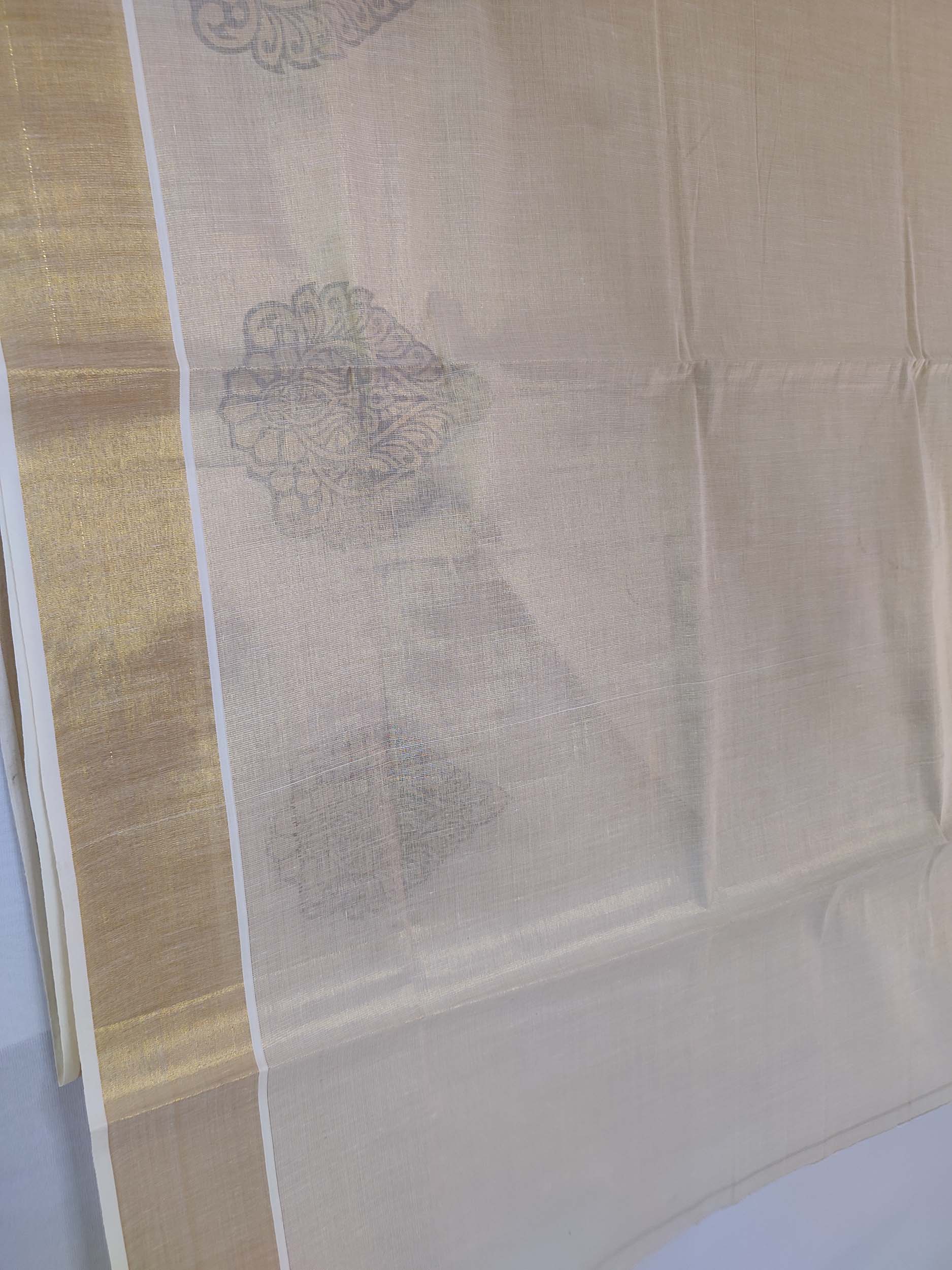 Kerala Tissue Saree for Women