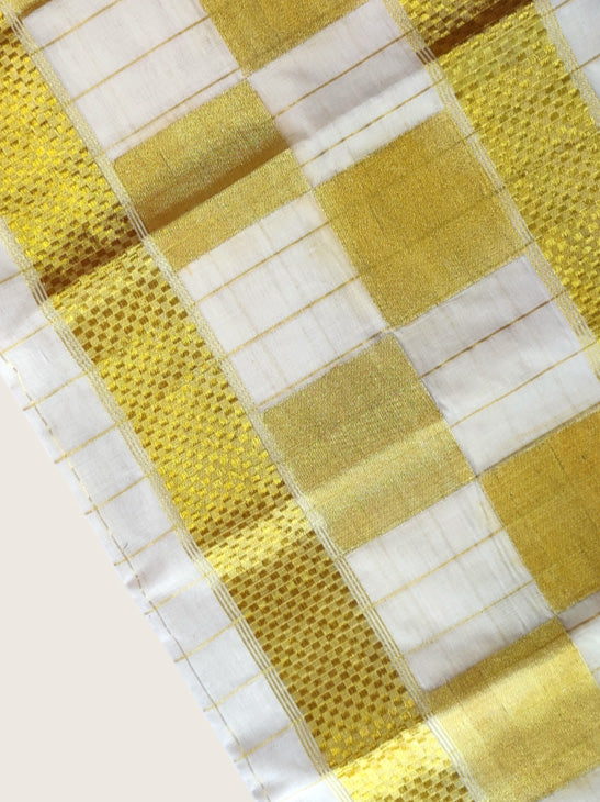 Buy Kerala Gold Tissue Strips kasavu saree With Running Blouse at Amazon.in